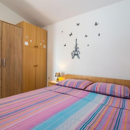 Apartments Tolj Igrane Luaran gambar