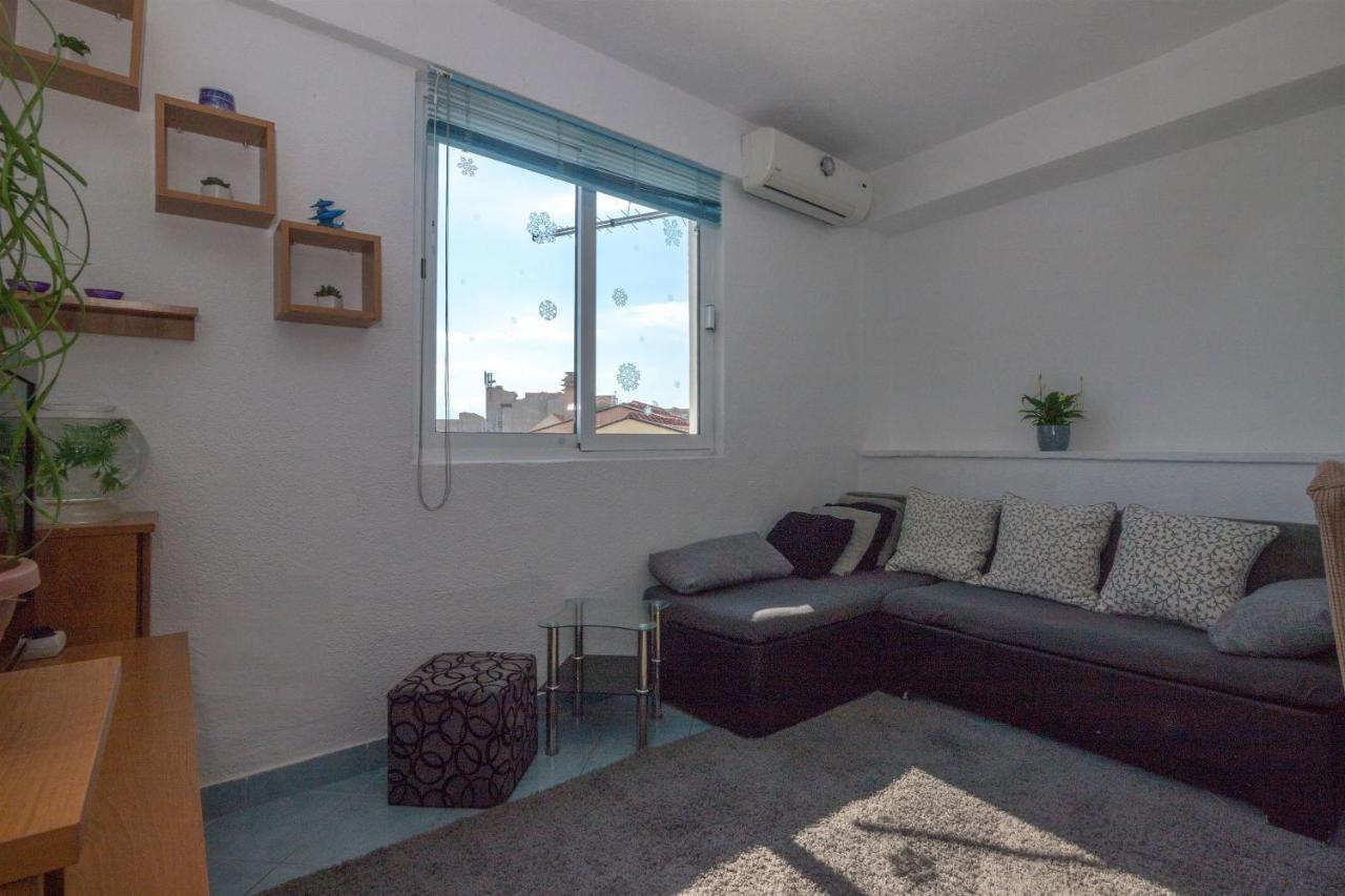 Apartments Tolj Igrane Luaran gambar