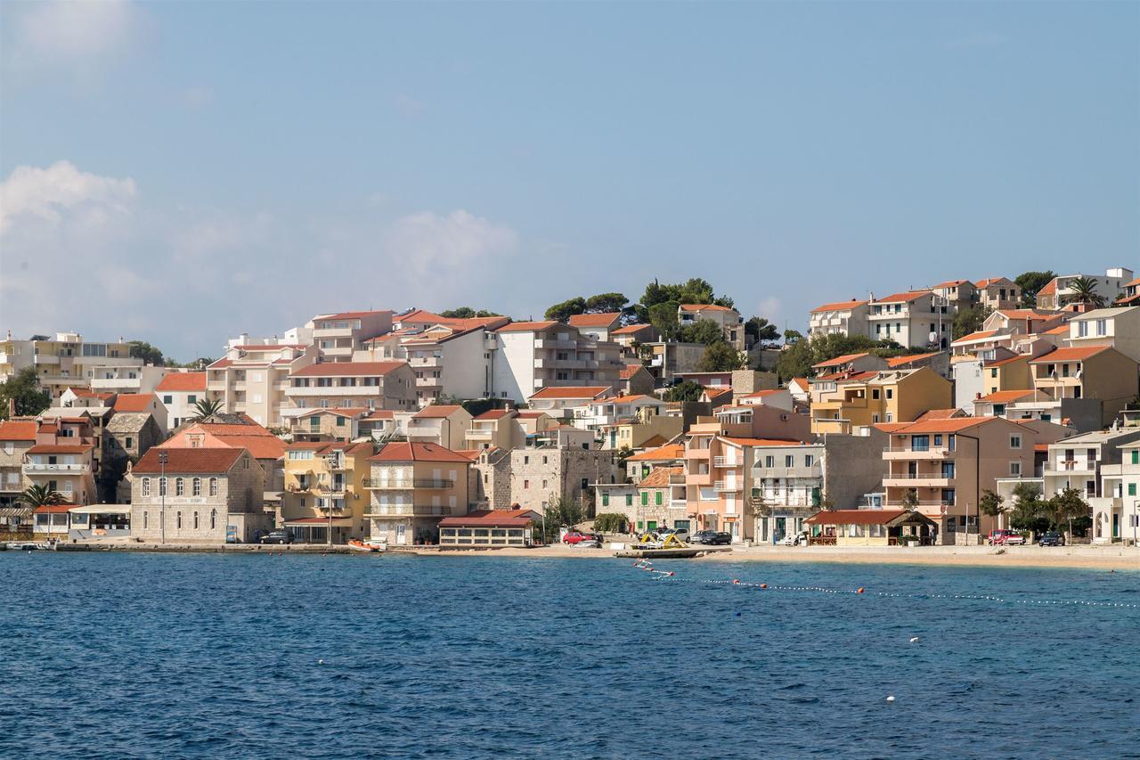 Apartments Tolj Igrane Luaran gambar